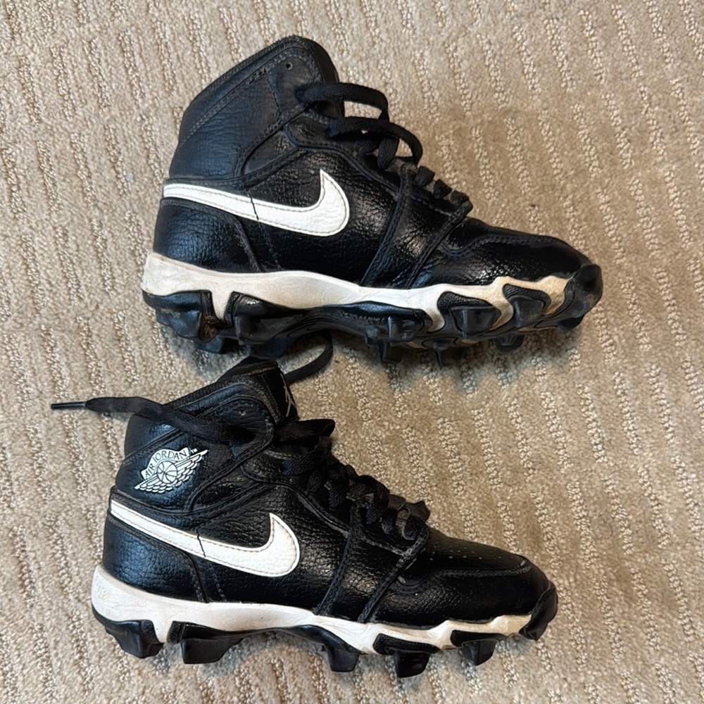 Nike Kids Black and White Cleats
